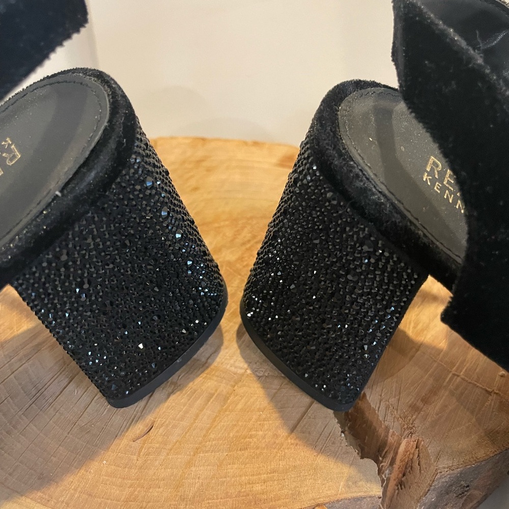 Kenneth Cole Reaction Black Velvet Platform Heels - Picture 5 of 10